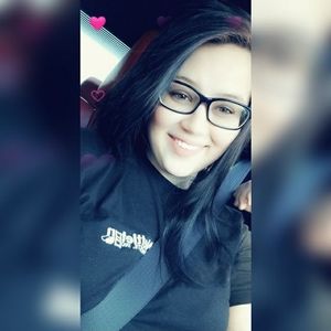 Meet your Posher, Amber